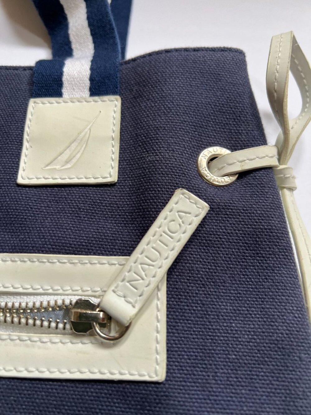 Nautica Blue and Green Tote with Keds Blue and Green Sandals W 81/2 - Picture 2 of 12